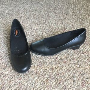 BRAND NEW safeTstep comfort 1 inch heels